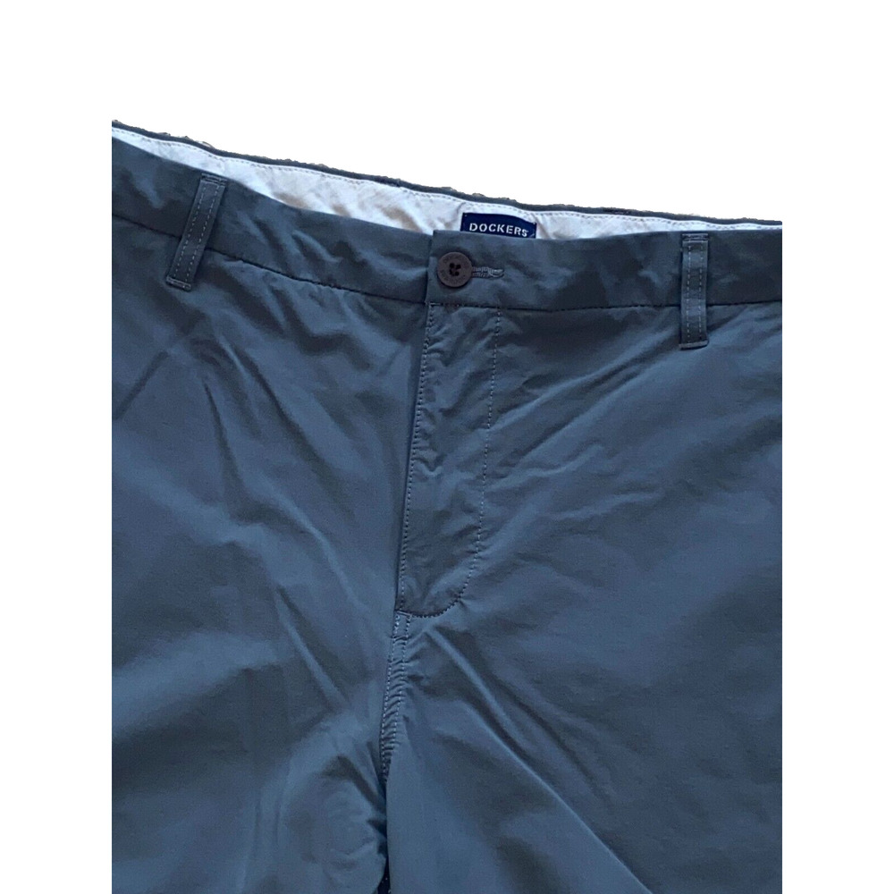 Dockers Supreme Flex Short Size 40 Inseam 8.5 Dark Gray